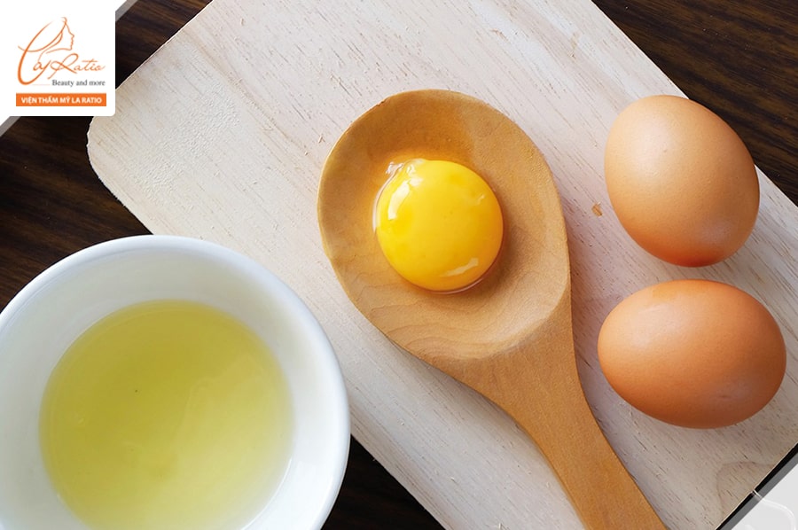 Trẻ hóa da mặt cùng trứng gà là phương pháp đang được ưa chuộng bởi nhiều chị em. (ảnh minh họa)